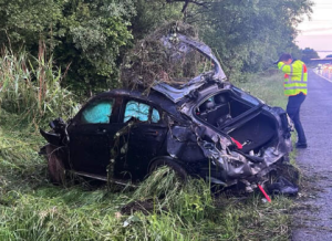 Heftiger Unfall auf A23: Mercedes-AMG erleidet Totalschaden