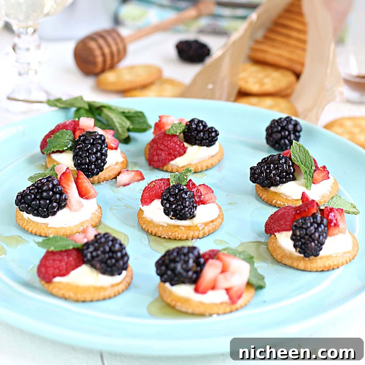 Cream Cheese Ritz Bites: Party Appetizer Recipes