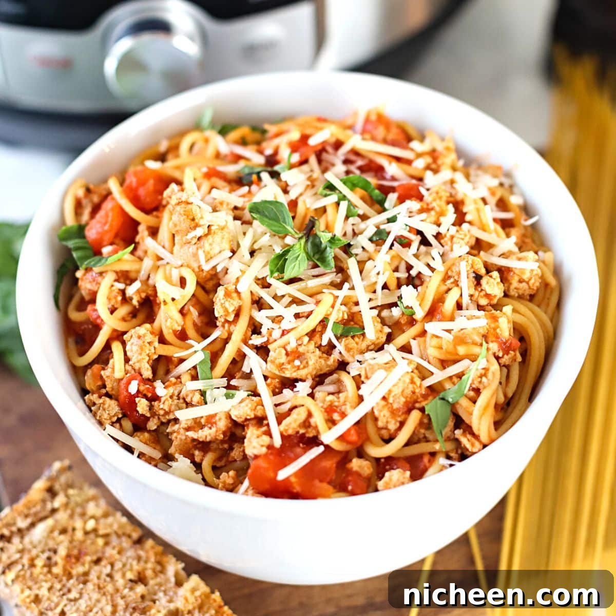 Instant Pot Spaghetti with Ground Beef and Marinara