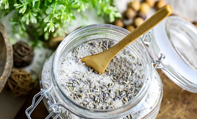 Homemade Lavender Bath Salts Recipe 1 featured 296303