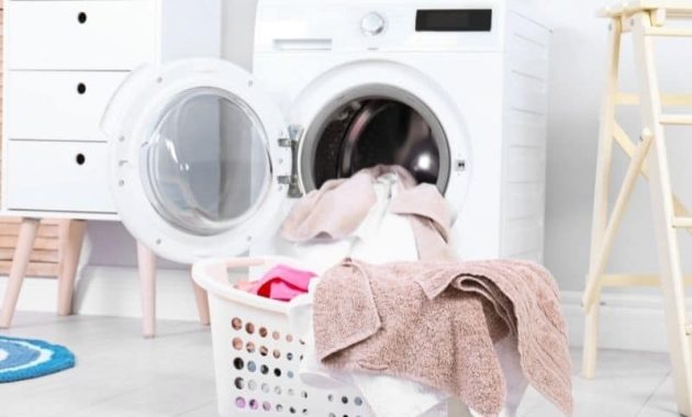 Laundry 101: How to Wash Clothes Correctly 1 featured 301708