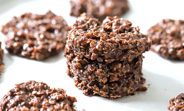 Peanut-Free No-Bake Chocolate Oat Cookies 1 featured 308922
