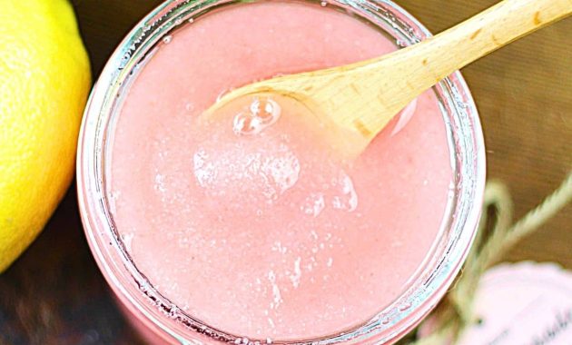 Homemade Pink Lemonade Sugar Scrub Recipe 1 featured 3888