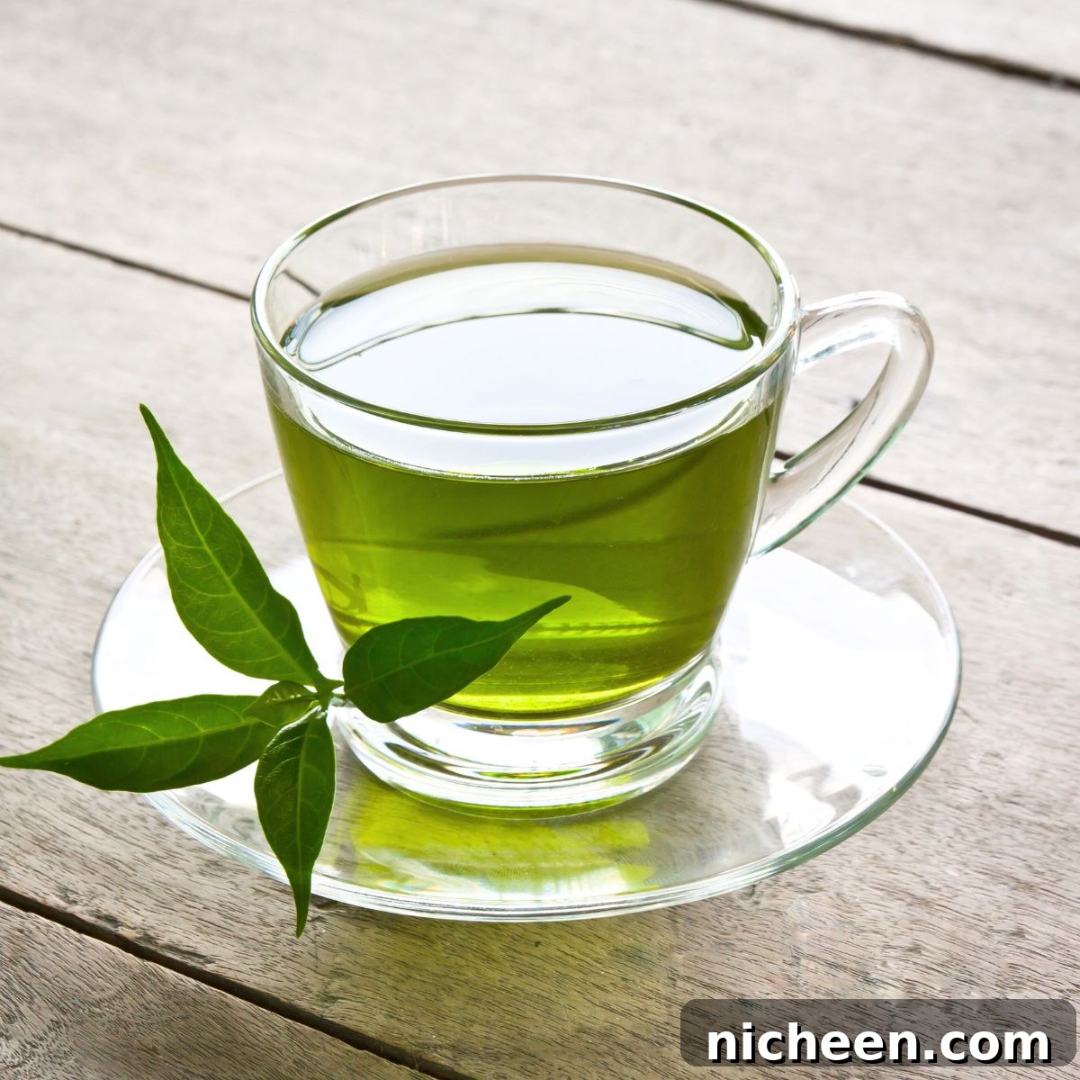 7 Surprising Green Tea Benefits for Heart, Brain and Weight Loss