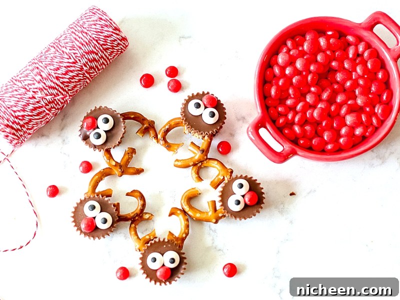Reese's Reindeer Treats placed in a circle