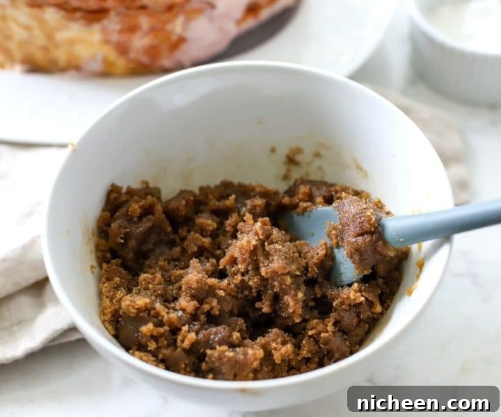 Glazed Crock-Pot Ham: Slow-Cooker Recipe for Tender, Juicy Ham 5 paste for ham glaze
