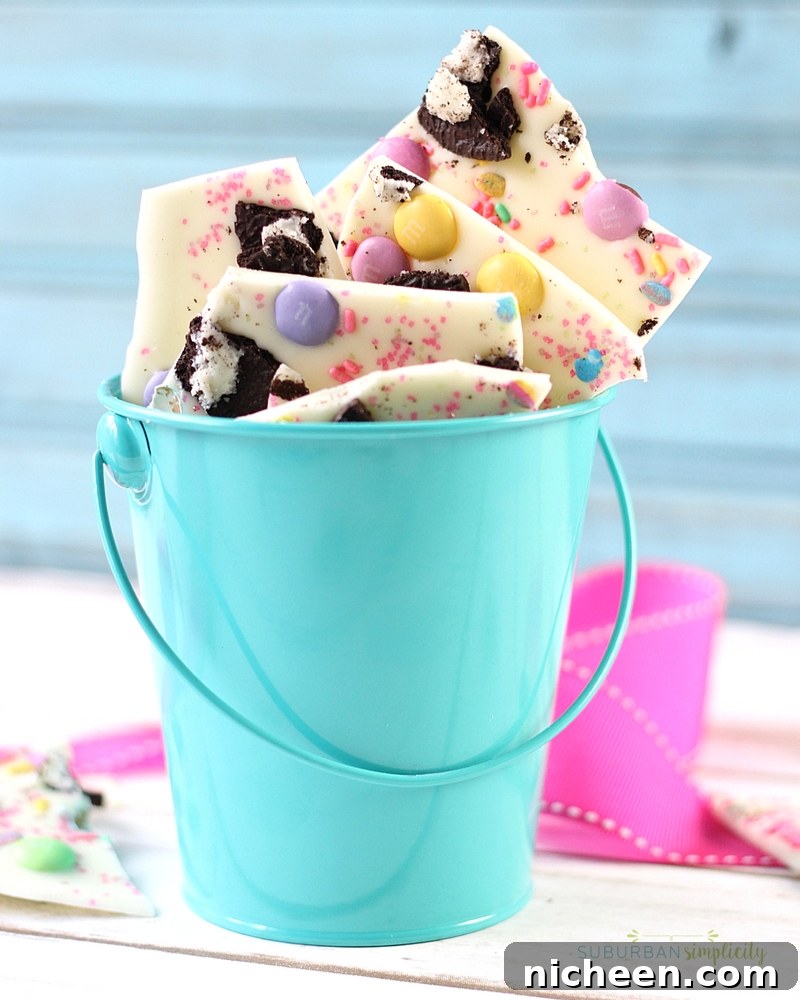 Make this easy and delicious Easter Oreo Bark in less than 5 minutes. It's simple and irresistible and great for Easter brunch!
